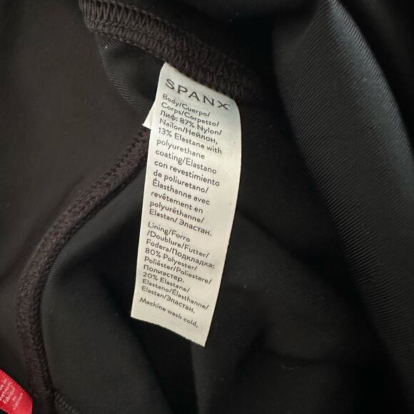 Spanx Women's Black Moto Faux Leather Liquid Leggings Size Large Vegan Staple - Picture 8 of 10